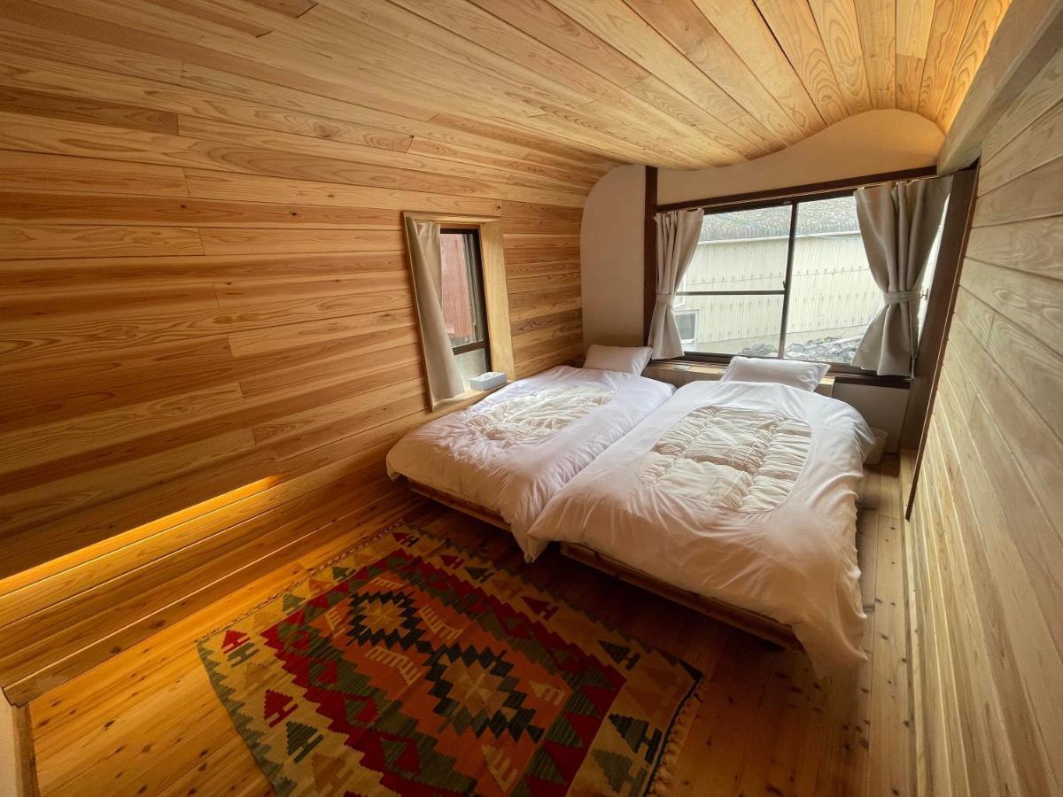 岡邸 Apartment Tonosho  Luaran gambar