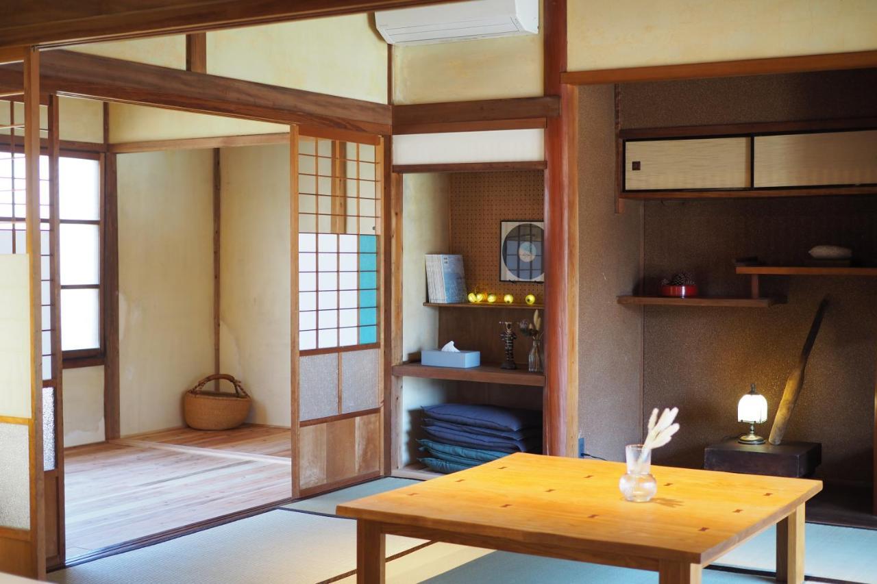岡邸 Apartment Tonosho  Luaran gambar
