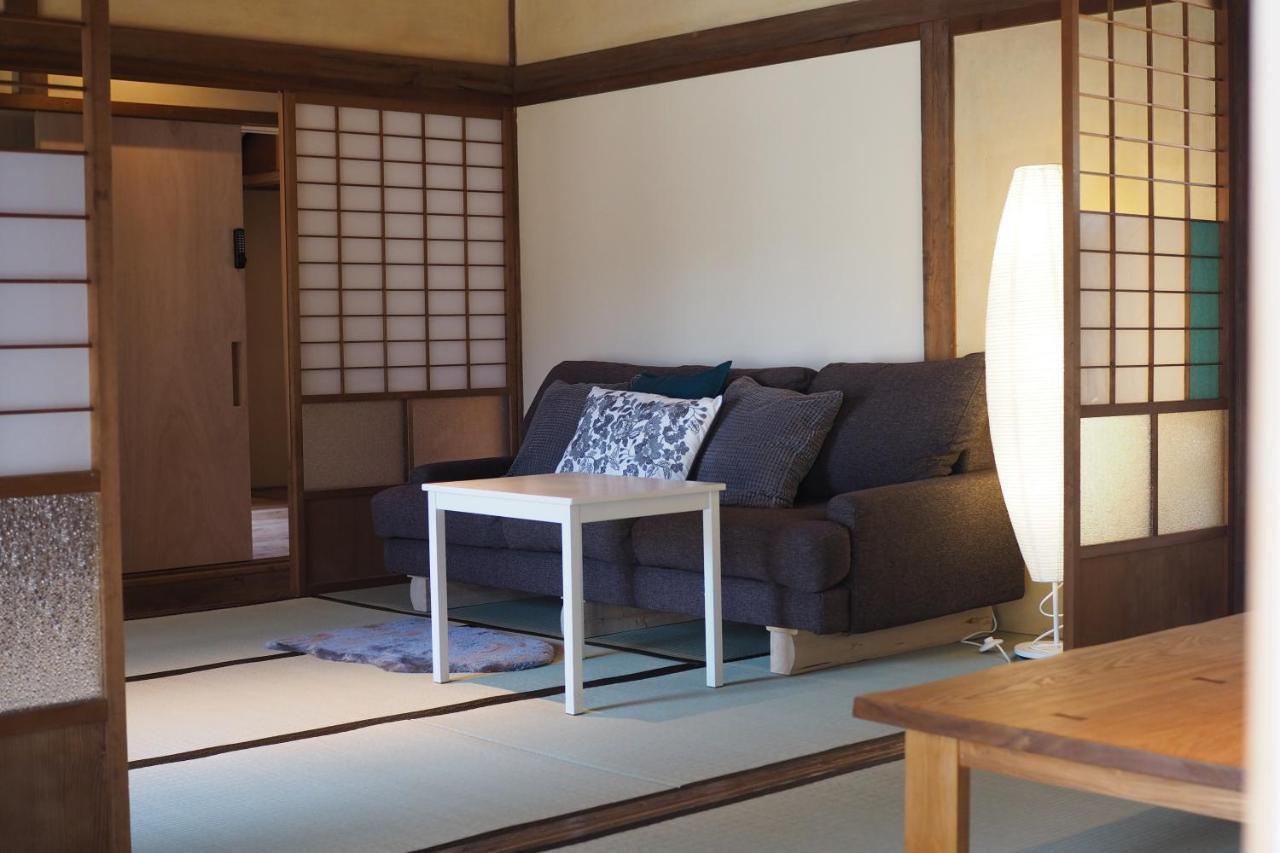 岡邸 Apartment Tonosho  Luaran gambar